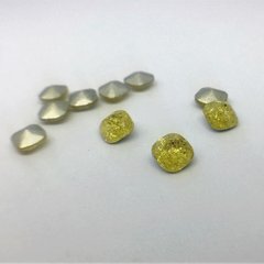 Камінь з підложкою. Жовтий. 6х6 мм, 37132, В наявності, 7