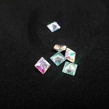 Фіаніти. Crystal AB. Квадрат. 4х4 мм